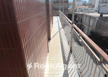 Balcone - Appartamento via Agesidamo, Locri - foto 13