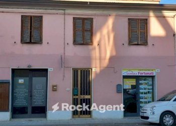 Facciata - Appartamento via Raffaello Sanzio, 106, Senigallia - foto 1