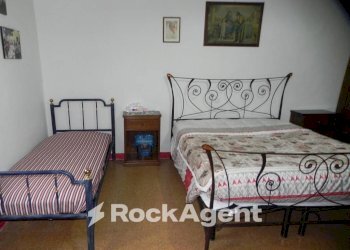 Camera da letto - Appartamento via Raffaello Sanzio, 106, Senigallia - foto 16