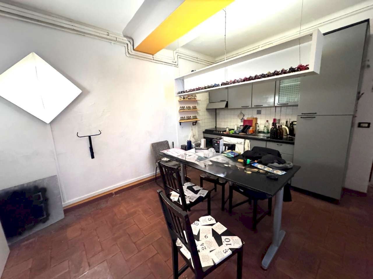 soggiorno - Bilocale vicolo Malgrado, 1, Bologna (zona Centro Storico) - foto 1