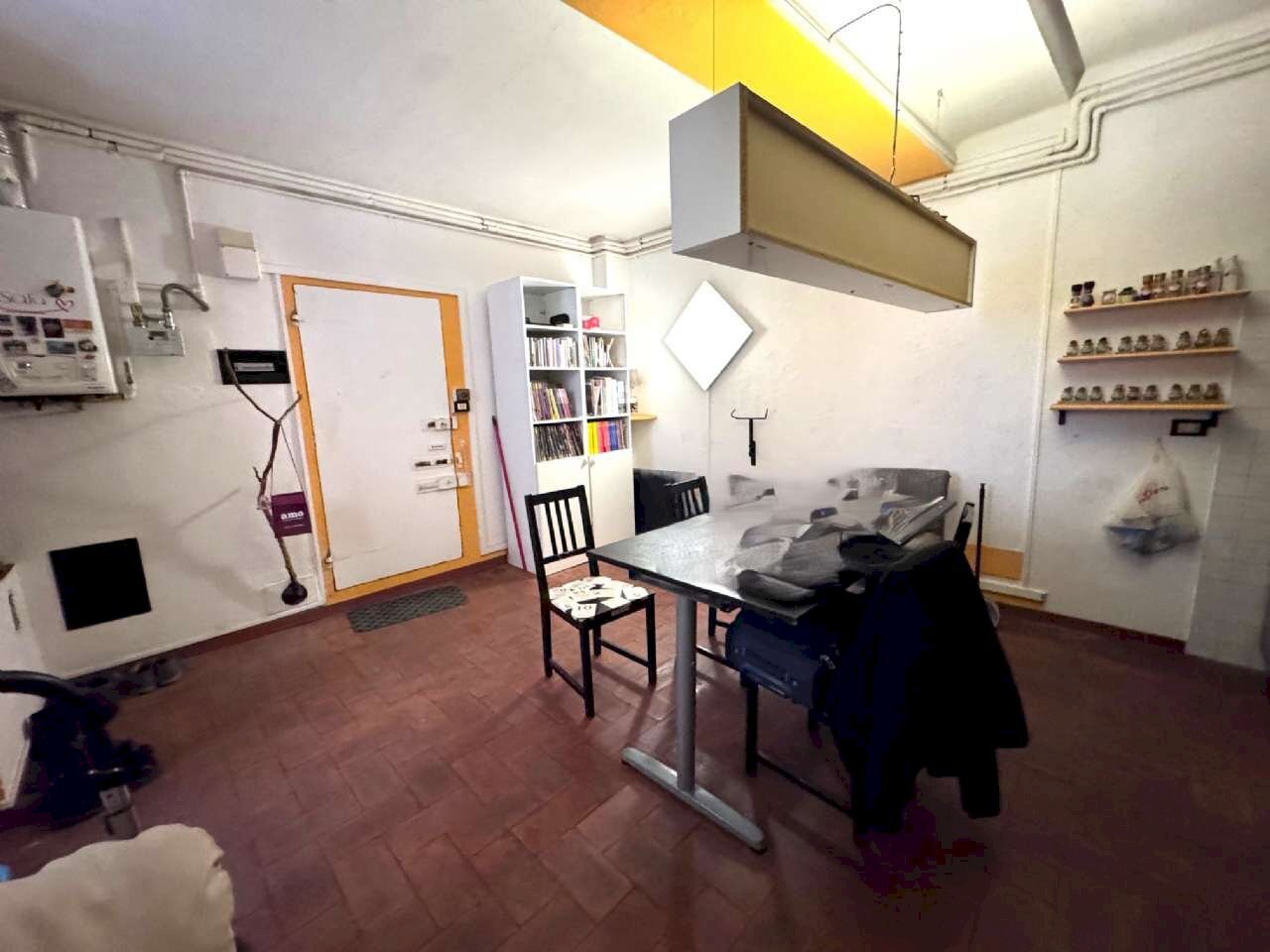 soggiorno - Bilocale vicolo Malgrado, 1, Bologna (zona Centro Storico) - foto 3