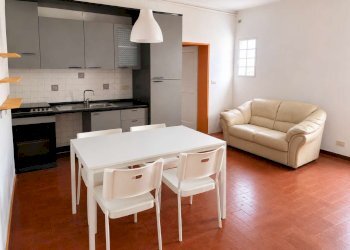 soggiorno - Bilocale vicolo Malgrado, 1, Bologna (zona Centro Storico) - foto 1