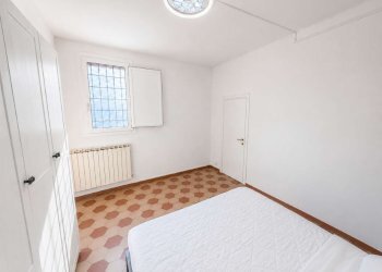 camera da letto - Bilocale vicolo Malgrado, 1, Bologna (zona Centro Storico) - foto 8