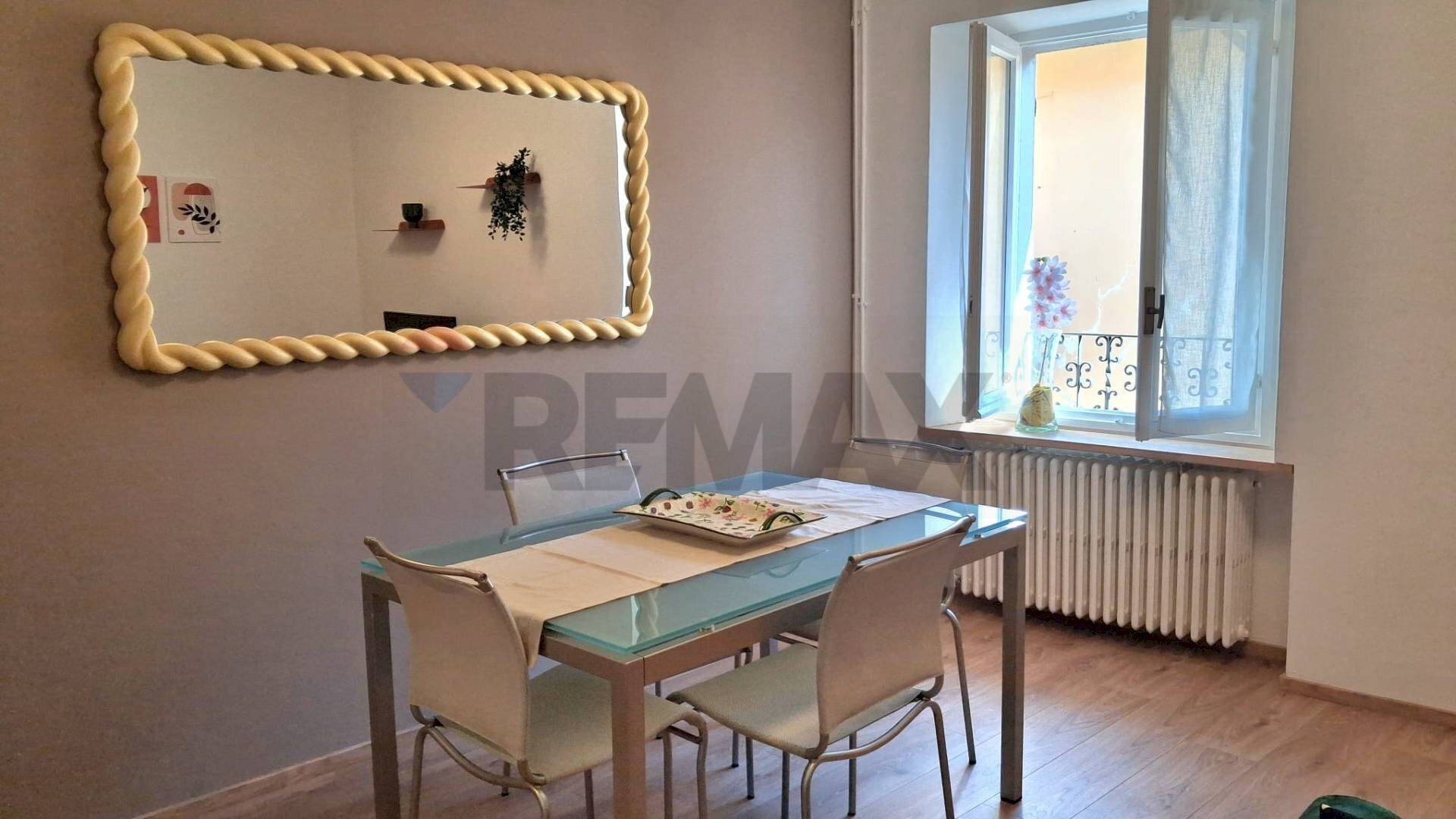 Monolocale Via Viotti, 40 
 Meina, Meina - foto 2