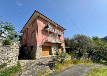 Villa Trifamiliare Via Giovanni XXIII, Castiglione Chiavarese - foto 1