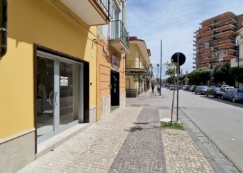 Locale Commerciale Mondragone - foto 6