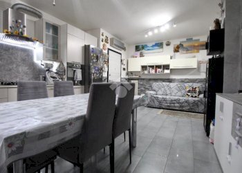 Trilocale Via aosta, Casalgrande - foto 7