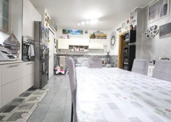 Trilocale Via aosta, Casalgrande - foto 8