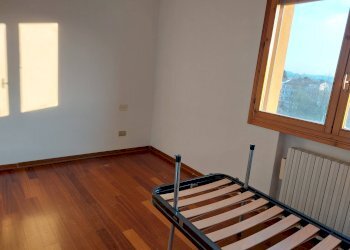 camera - Appartamento Imola - foto 9