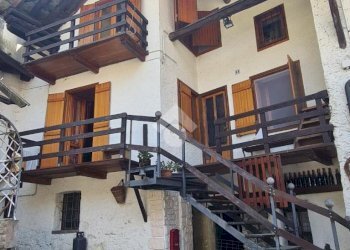 Semi-detached house Località almesio, Ceres - photo 4