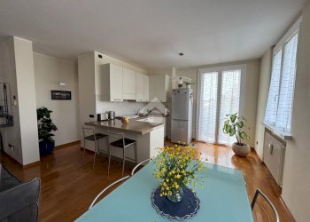 Trilocale Via Ettore e Ugo Gennari, Parma (zona Alberi) - foto 1