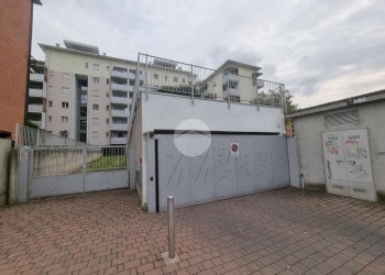 Box Via Diego Guicciardi, Milano (zona Maciachini) - foto 2