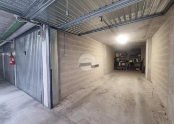 Box Via Diego Guicciardi, Milano (zona Maciachini) - foto 16