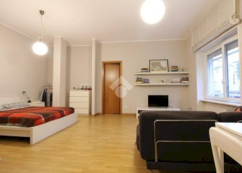 One-room apartment Prima strada, Segrate - photo 4