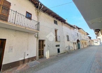 Casa semi indipendente Via Vittorio Emanuele II, Palazzo Canavese - foto 1