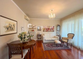 Foto 3 - Bilocale Via A. De Gasperi
 
38, Magenta - foto 3