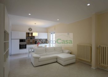 Foto 3 - Trilocale Via Silvinio Olivieri
 
111, Chieti - foto 3