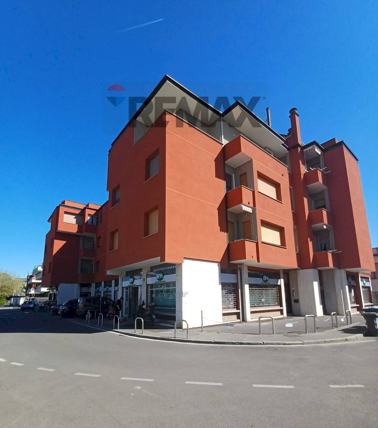 Edificio all\'aperto - Trilocale Via Manzoni
 
1, Settimo Milanese - foto 2