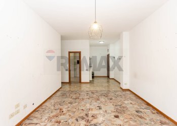 Soggiorno - Trilocale Via Manzoni
 
1, Settimo Milanese - foto 7