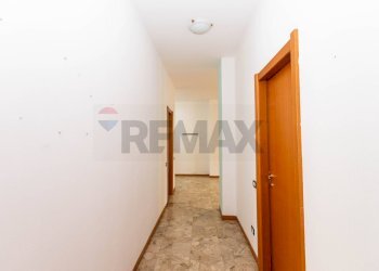 Corridoio - Trilocale Via Manzoni
 
1, Settimo Milanese - foto 12