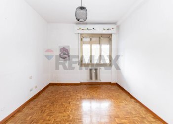 Camera matrimoniale - Trilocale Via Manzoni
 
1, Settimo Milanese - foto 14