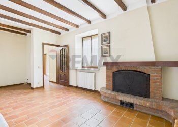 Soggiorno - Casa indipendente Stda Crotesi
 
39, Casteggio - foto 10