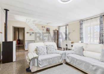 Soggiorno - Casa indipendente FRAZIONE BOTTAROLO
 
4, Barbianello - foto 4