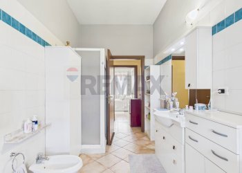 Bagno - Casa indipendente FRAZIONE BOTTAROLO
 
4, Barbianello - foto 14