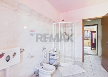 Bagno - Casa indipendente FRAZIONE BOTTAROLO
 
4, Barbianello - foto 26