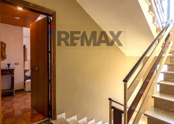 Scale - Appartamento Via Archimede
 
5, Caltagirone - foto 7