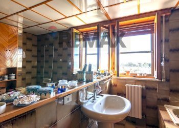 Bagno 1 - Appartamento Via Archimede
 
5, Caltagirone - foto 33