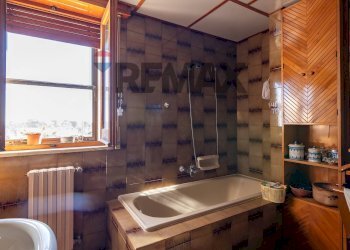 Bagno 1 - Appartamento Via Archimede
 
5, Caltagirone - foto 34