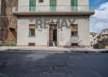 Edificio all\'aperto - Appartamento Via Piave
 
183, Lentini - foto 29