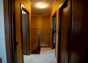 Hall / corridoio - Appartamento Via Etnea
 
334, Mascalucia - foto 21