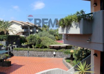 Terrazza - Bilocale Via dei Maceratoi
 
30, Acireale - foto 11