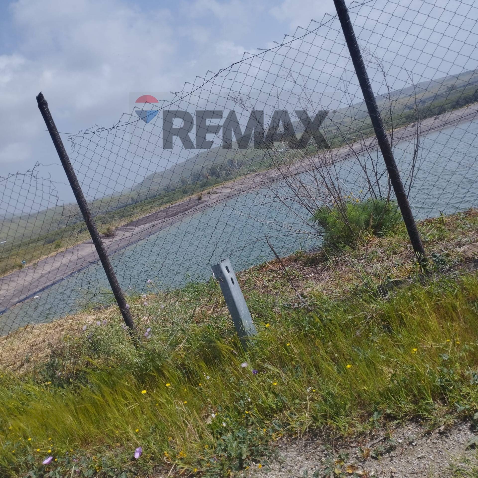 Vista dell\'acqua - Terreno agricolo SP 102ii
 
snc, Castel di Iudica - foto 1