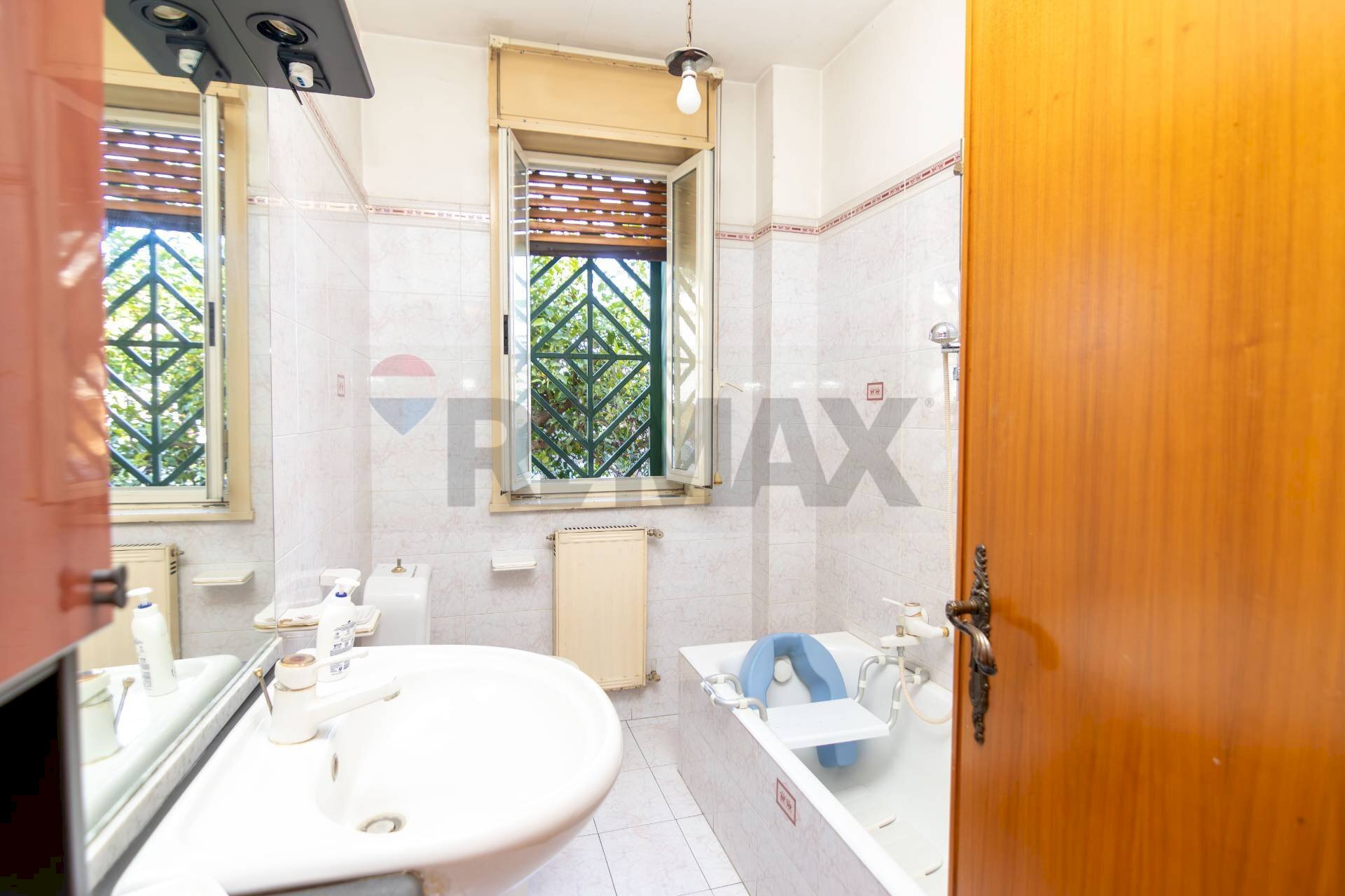 Bagno - Appartamento Via Umberto
 
5, Sant'Agata Li Battiati - foto 3