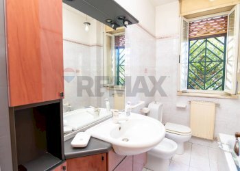 Bagno - Appartamento Via Umberto
 
5, Sant'Agata Li Battiati - foto 2