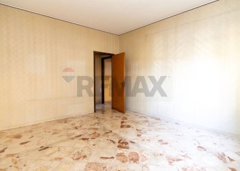 Stanza vuota - Appartamento Via Umberto
 
5, Sant'Agata Li Battiati - foto 9