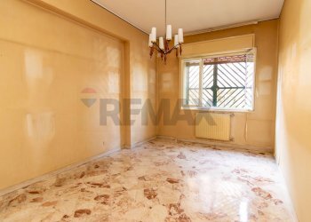 Stanza vuota - Appartamento Via Umberto
 
5, Sant'Agata Li Battiati - foto 14