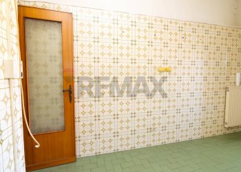 Stanza vuota - Appartamento Via Umberto
 
5, Sant'Agata Li Battiati - foto 29