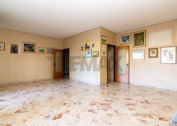 Stanza vuota - Appartamento Via Umberto
 
5, Sant'Agata Li Battiati - foto 51