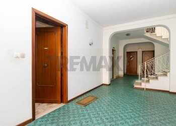 Hall / corridoio - Appartamento Via Umberto
 
5, Sant'Agata Li Battiati - foto 58