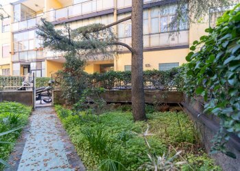 Giardino - Appartamento Via Umberto
 
5, Sant'Agata Li Battiati - foto 63