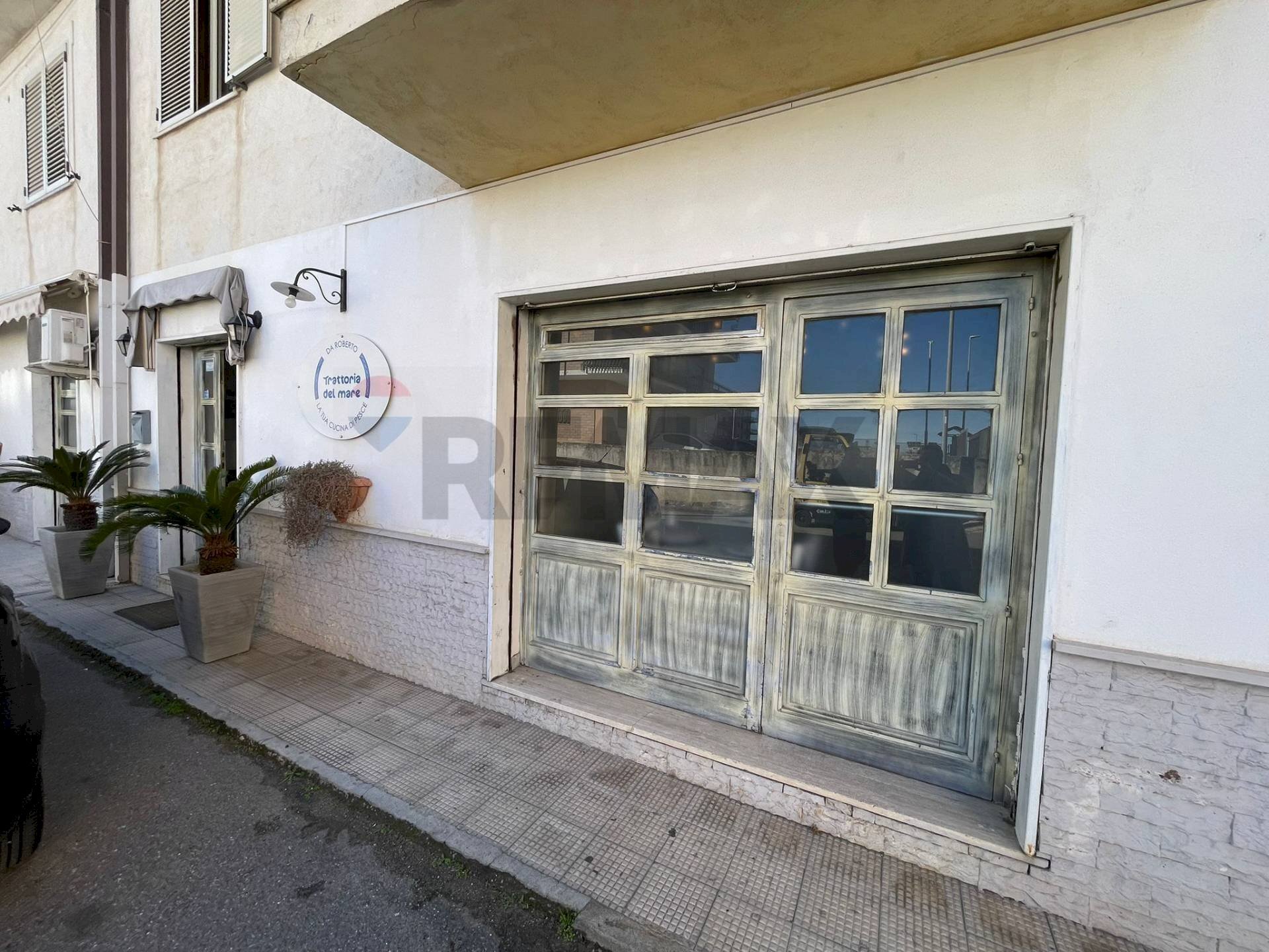 Edificio all\'aperto - Attività Commerciale Via Lucania
 
41, Corigliano-Rossano - foto 1