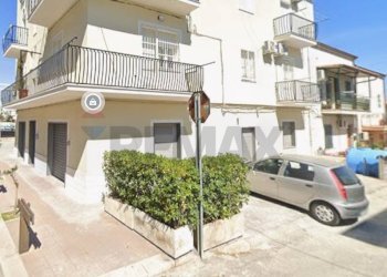 Edificio all\'aperto - Locale Commerciale via fontanelle
 
14, Corigliano-Rossano - foto 3