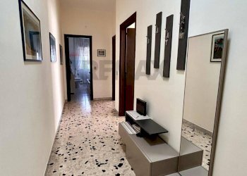 Hall / corridoio - Three-room apartment Via Nazionale
 
174, Corigliano-Rossano - photo 3