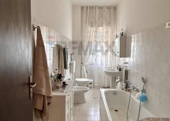 Bagno - Three-room apartment Via Nazionale
 
174, Corigliano-Rossano - photo 13