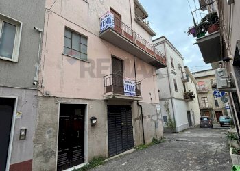 Edificio all\'aperto - Independent house Via Carlo Calà
 
9, Castrovillari - photo 1