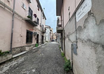 Edificio all\'aperto - Independent house Via Carlo Calà
 
9, Castrovillari - photo 3